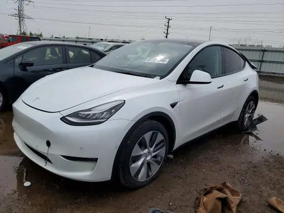 2022 Tesla Model Y Long Range