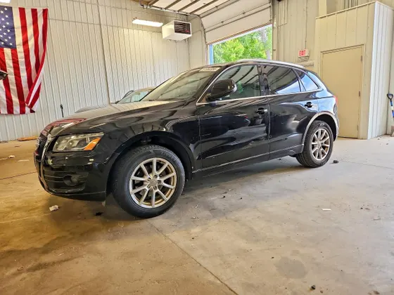 2010 Audi Q5 Premium Plus