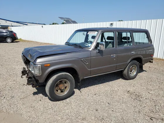 1989 Toyota Land Cruiser FJ62 GX