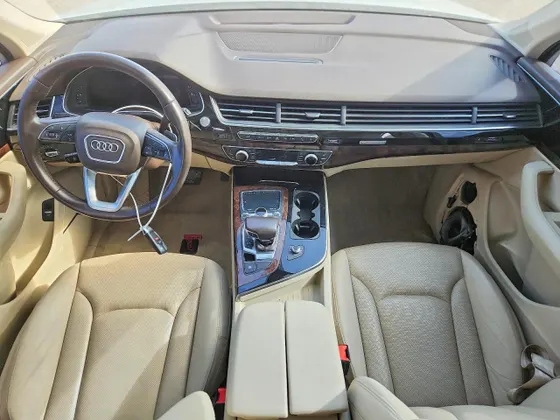 2019 Audi Q7 Premium Plus