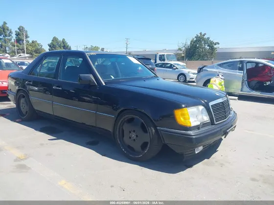 1995 Mercedes-Benz 400 Series 400E