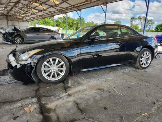 2014 INFINITI Q60 Convertible