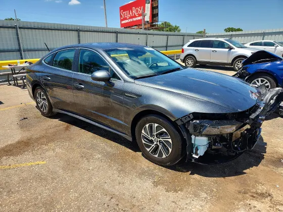 2026 Hyundai Sonata Hybrid Blue