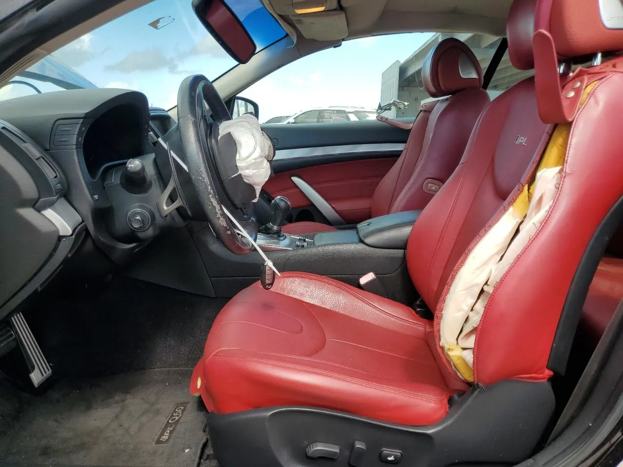 2014 INFINITI Q60 Convertible