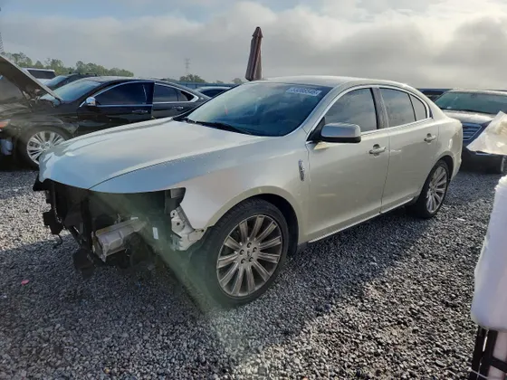 2010 Lincoln MKS