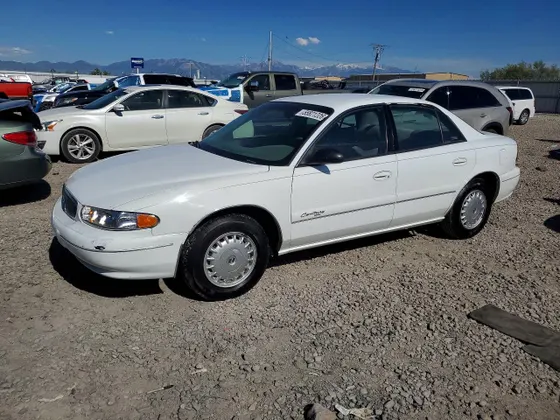 1999 Buick Century Custom