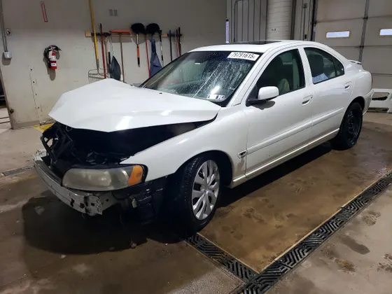 2005 Volvo S60