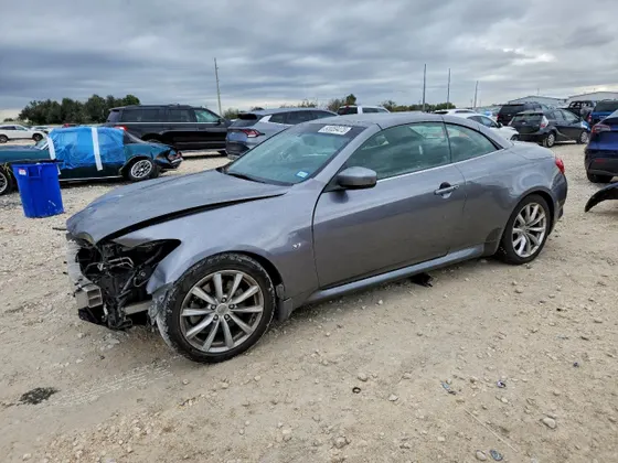 2014 INFINITI Q60 Convertible