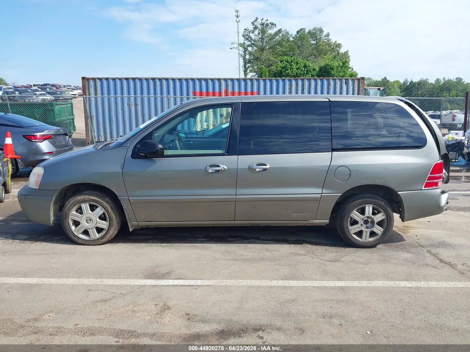 2004 Mercury Monterey Convenience