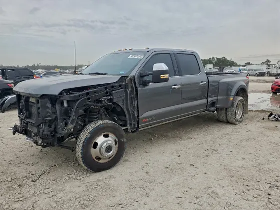 2024 Ford Super Duty F-350 DRW XL