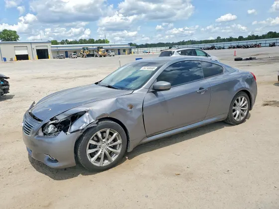 2013 INFINITI G37 Coupe Journey