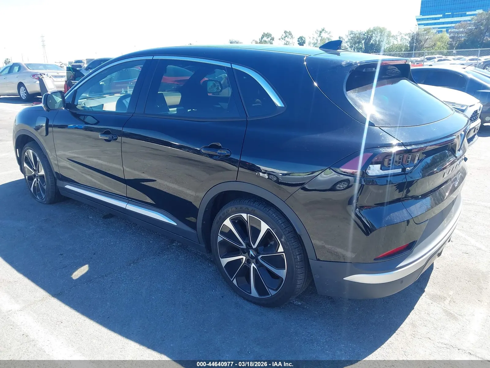 2023 VinFast VF 8 Plus