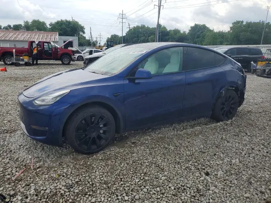 2022 Tesla Model Y Long Range