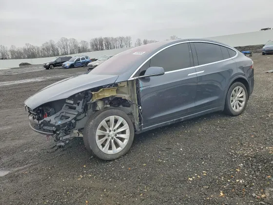 2018 Tesla Model X 75D