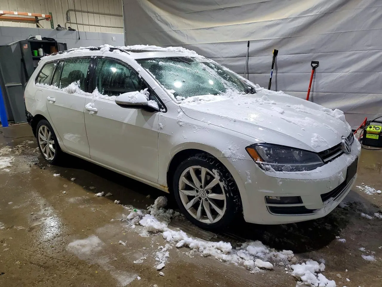 2016 Volkswagen Golf SportWagen TSI S