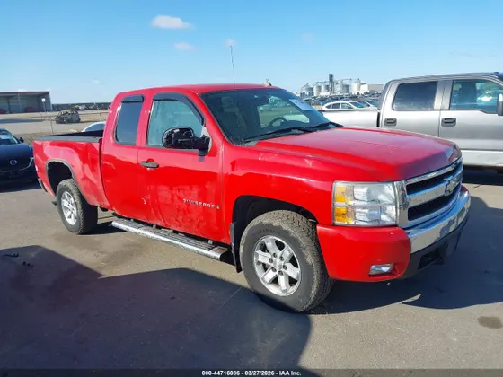 2007 Chevrolet Silverado 1500 LT w/1LT