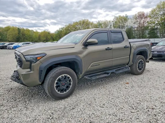 2025 Toyota Tacoma 4WD SR5