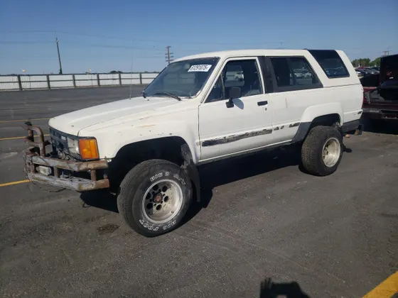 1986 Toyota 4Runner RN60