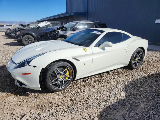 2015 Ferrari California T