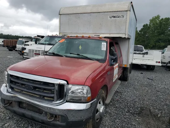 2003 Ford Super Duty F-350 DRW XL