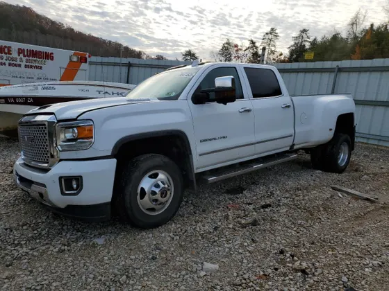 2017 GMC Sierra 3500HD Denali