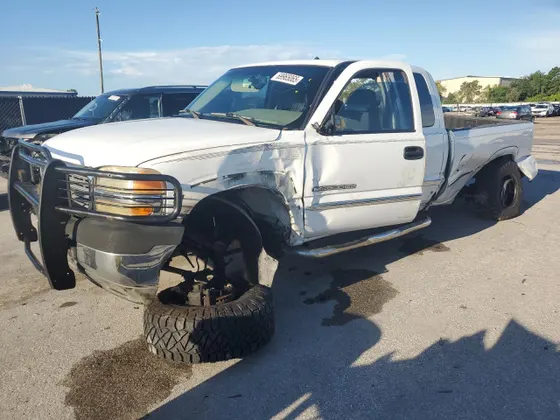 2002 GMC Sierra 2500HD Classic Work Truck