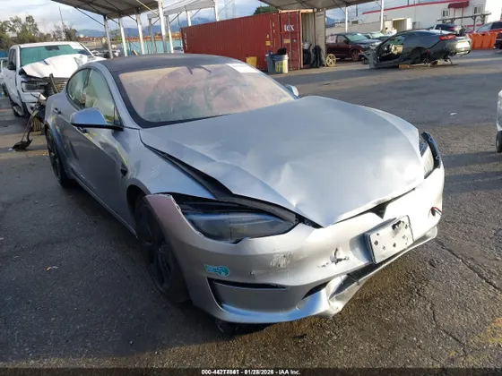 2025 Tesla Model S REAR-WHEEL DRIVE