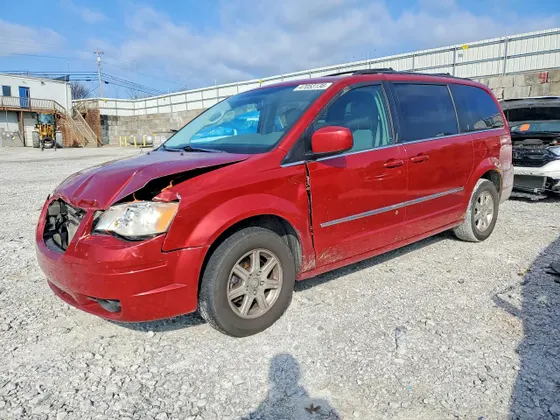 2009 Chrysler Town & Country Touring