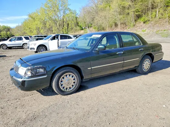2003 Mercury Grand Marquis GS Convenience