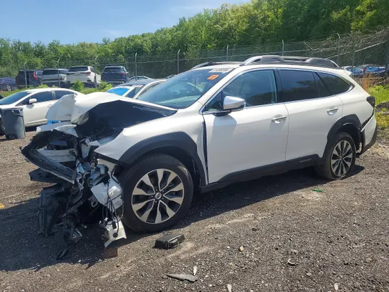 2024 Subaru Outback Touring XT