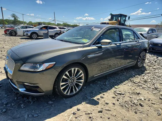 2017 Lincoln Continental Select