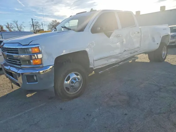 2015 Chevrolet Silverado 3500HD Built After Aug 14 LTZ