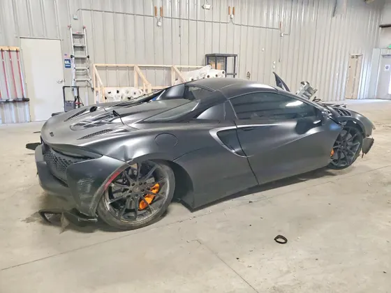 2025 McLaren Artura