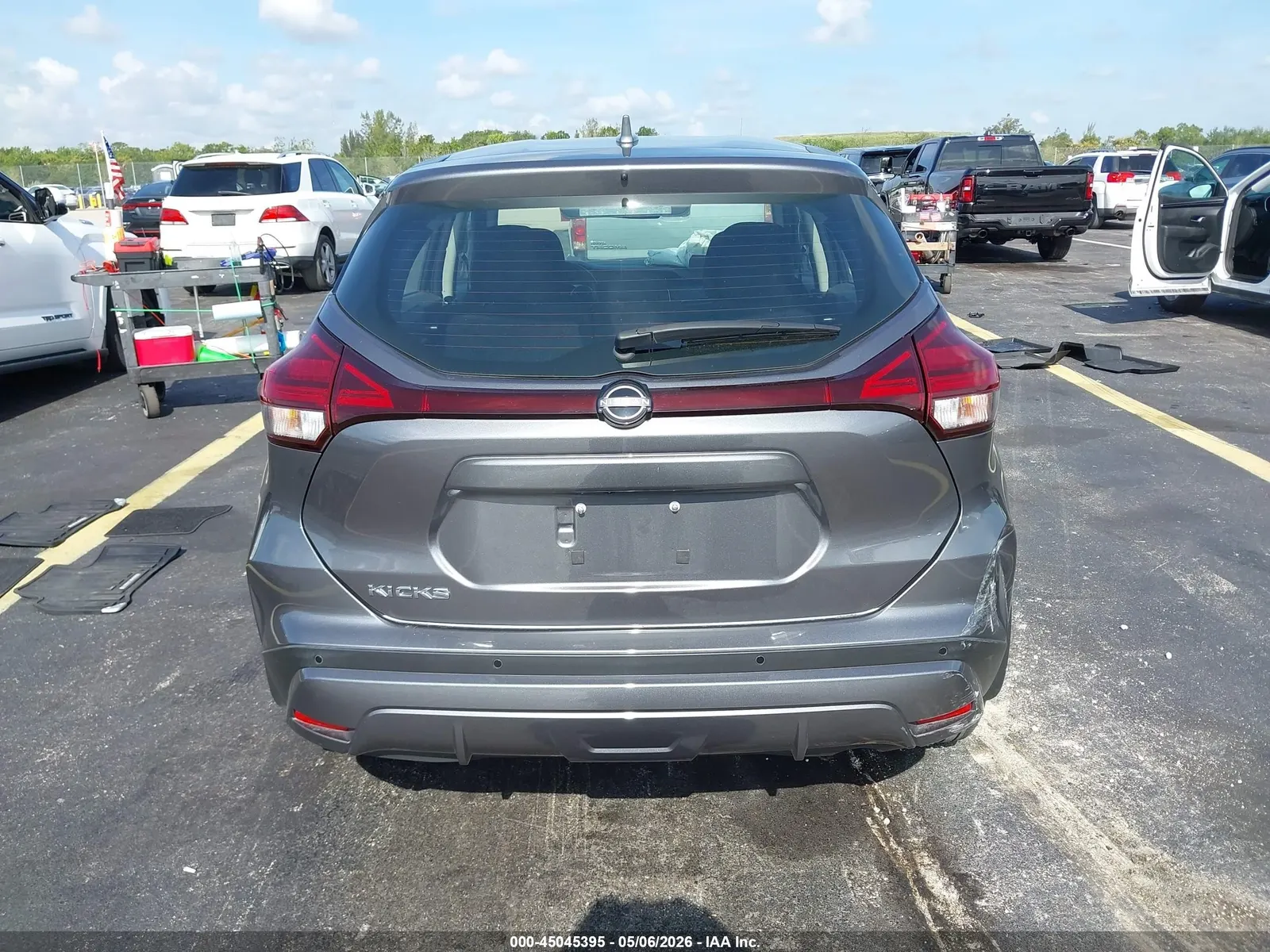 2023 Nissan Kicks S