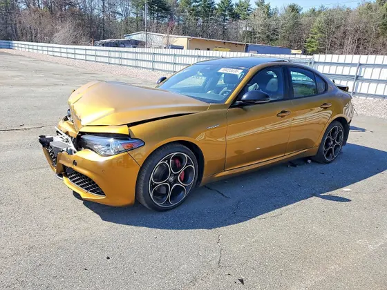 2023 Alfa Romeo Giulia Veloce