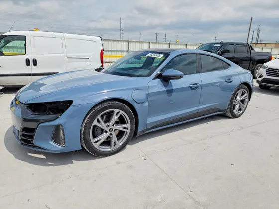 2023 Audi e-tron GT Premium Plus