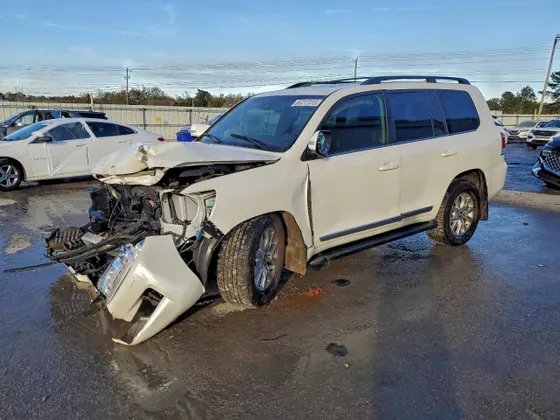 2021 Toyota Land Cruiser VX-R