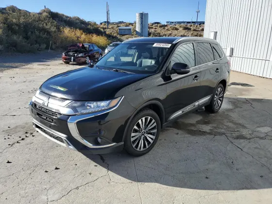 2020 Mitsubishi Outlander ES