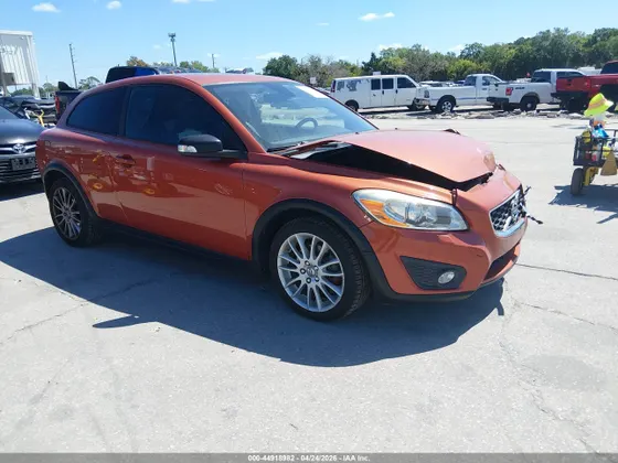 2012 Volvo C30 T5/T5 PLATINUM/T5 PREMIER PLUS/T5 R-DESIGN/T5 R-DESIGN PLATINUM/T5 R-DESIGN PREMIER PLUS