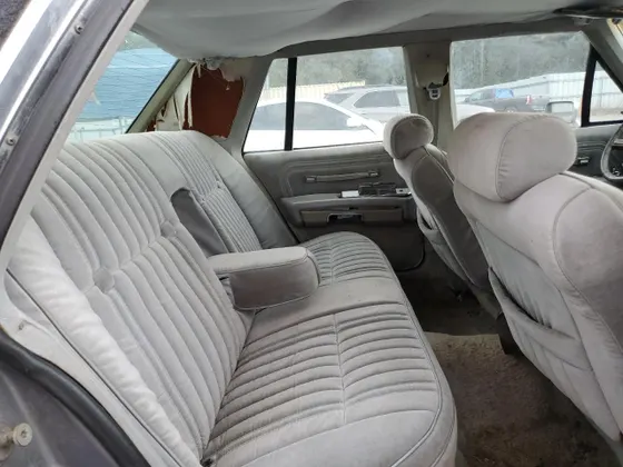 1985 Ford Crown Victoria