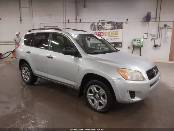 2009 Toyota RAV4 BASE V6