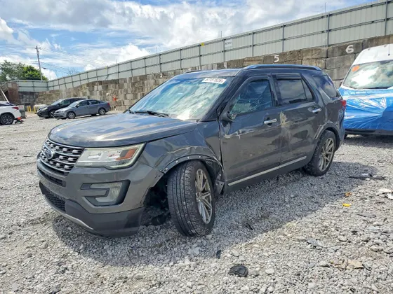 2017 Ford Explorer Limited