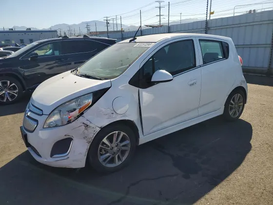 2015 Chevrolet Spark EV LT
