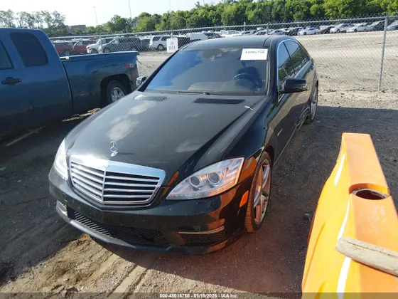 2011 Mercedes-Benz S-Class S 63 AMG