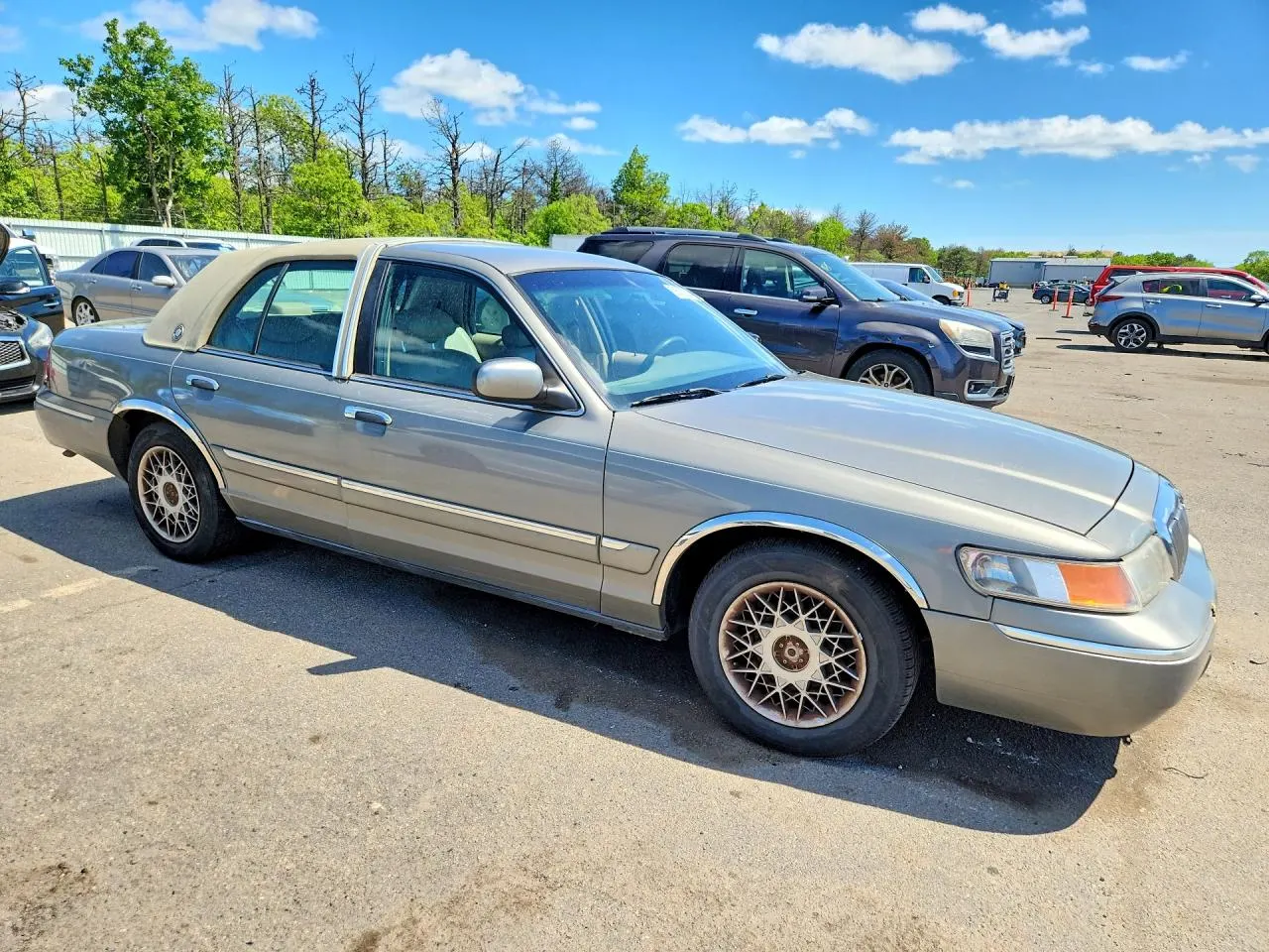 2000 Mercury Grand Marquis GS