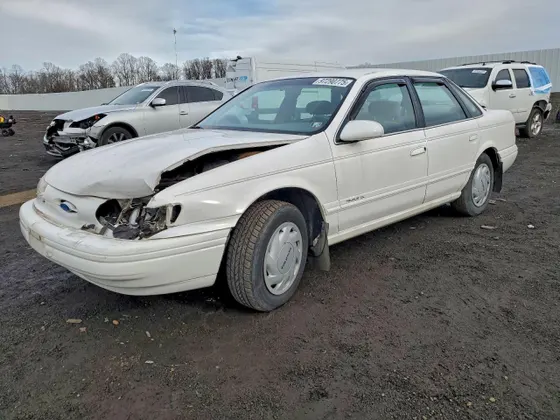 1995 Ford Taurus GL