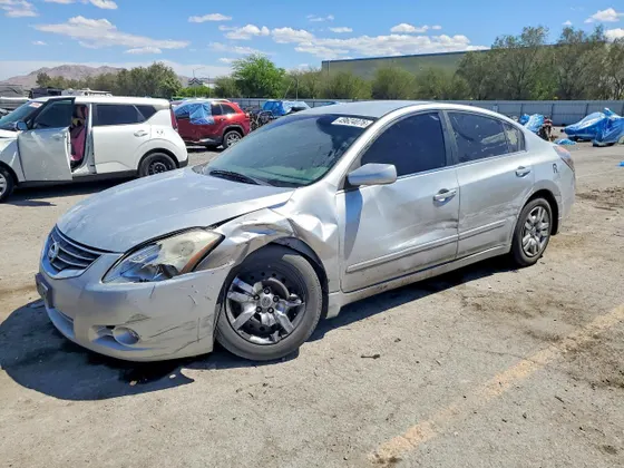 2010 Nissan Altima 2.5 S