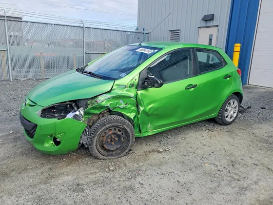 2013 Mazda Mazda2 Sport