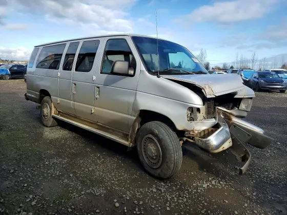 1996 Ford Club Wagon XL