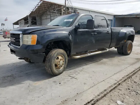 2011 GMC Sierra 3500HD DRW SLT